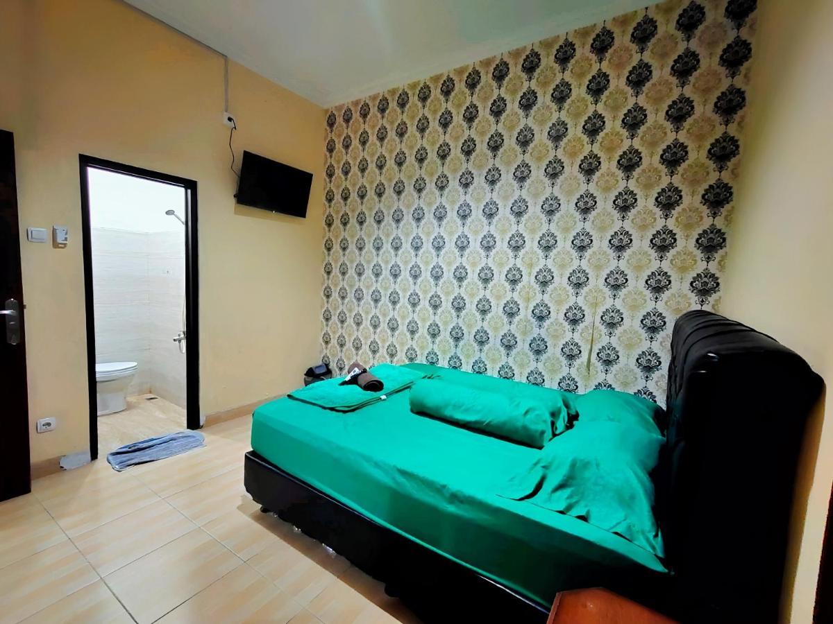 De Patuk Homestay Джокьякарта Экстерьер фото